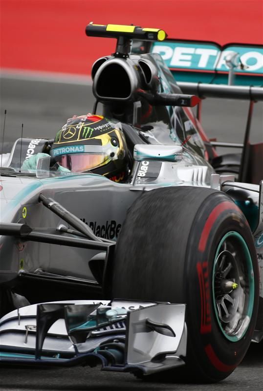 Rosberg kézben tartotta a versenyt