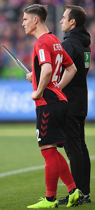 Sokat várt arra a pillanatra Sallai Roland, hogy sérülése 
és gyógyulása után akár csereként is, de 
ismét pályára léphessen a Freiburgban (Fotó: AFP)