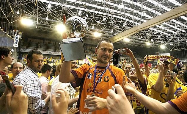 2009
„Valladolidi időszakom egyik legnagyobb sikere volt, amikor a KEK-döntőben idegenben lőtt több góllal legyőztük a német Nordhornt.”