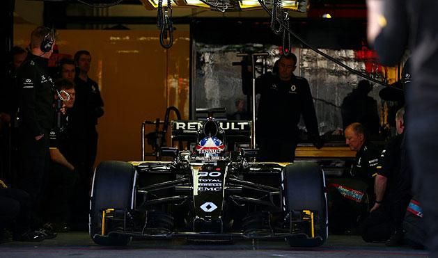 Jolyon Palmernek talán ma sem lesz meg a száz köre, nem volt szerencséje a teszten a ma a hidraulikai rendszerrel bajlódó Renault-val