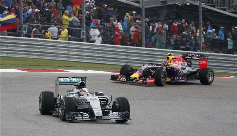 Ricciardo élvezte, hogy az első helyért csatázhat a rajt után