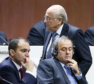 Ali herceg (balra), Michel Platini és Sepp Blatter a múlt heti 
FIFA-kongresszuson (Fotó: Reuters)