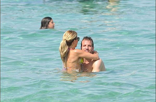 Rafael és Sylvie van der Vaart Saint-Tropez-ban (Fotók: nieuwsblad.be)