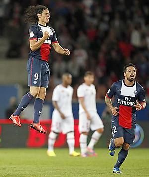 Edinson Cavani a fellegekben járt a gólja után 
(Fotó: Action Images)