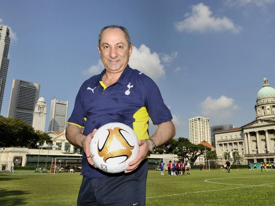Korábbi klubja, a Tottenham Hotspur nagyköveteként járja a világot (Fotó: AFP)