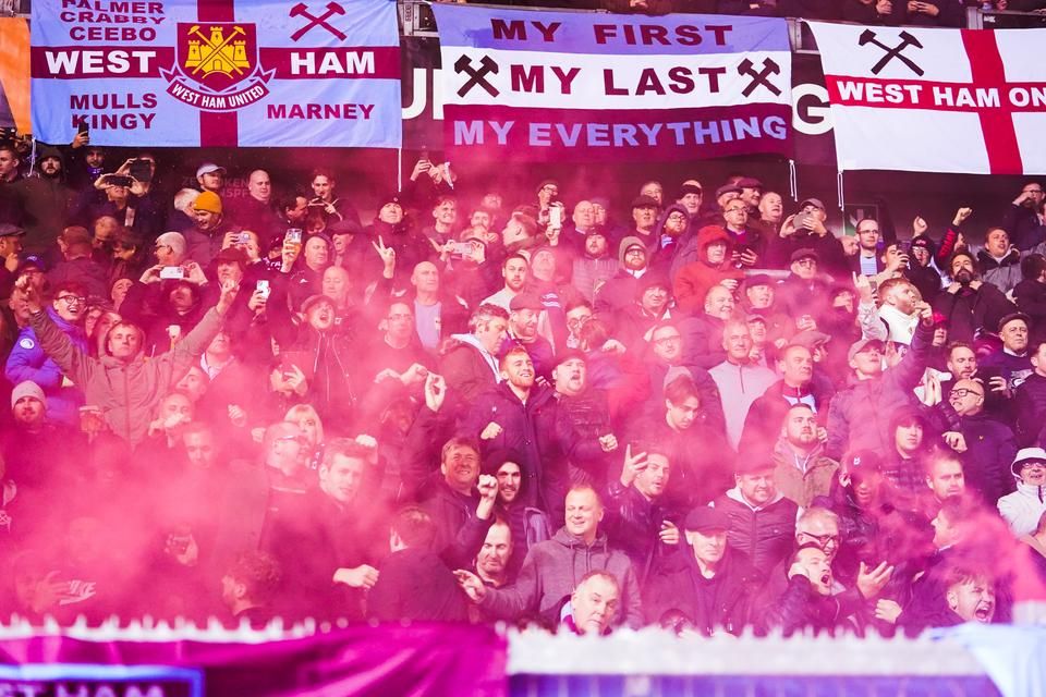 Eddig volt mit ünnepelniük a West Ham-szurkolóknak, de vajon az idény végén is indokoltak lesznek az örömtüzek? (Fotó: Getty Images)