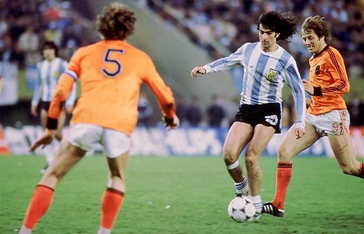 Az argentin Mario Kempes két gólt lőtt a hollandoknak az 1978-as fináléban (Fotó: Reuters)