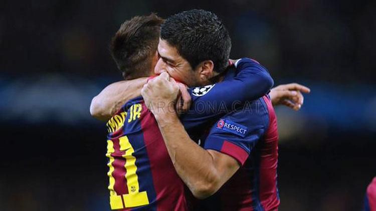 Suárez megízlelte Neymart (Fotó: fcbarcelona.cat)