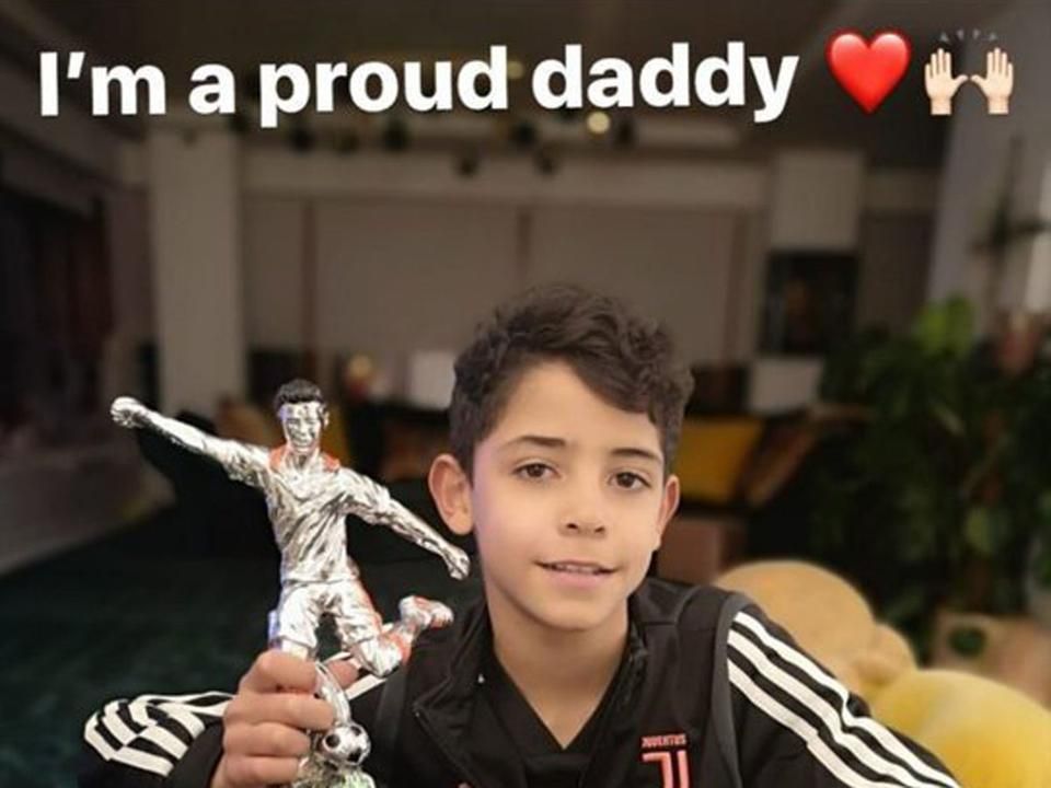 „Büszke apuka vagyok!” – írta Instagram-története alá CR (Fotó: Instagram)