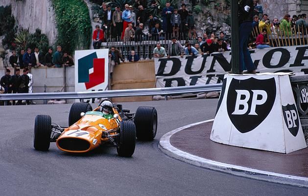 Az első narancssárga McLaren: Bruce McLaren 1968-ban Monacóban