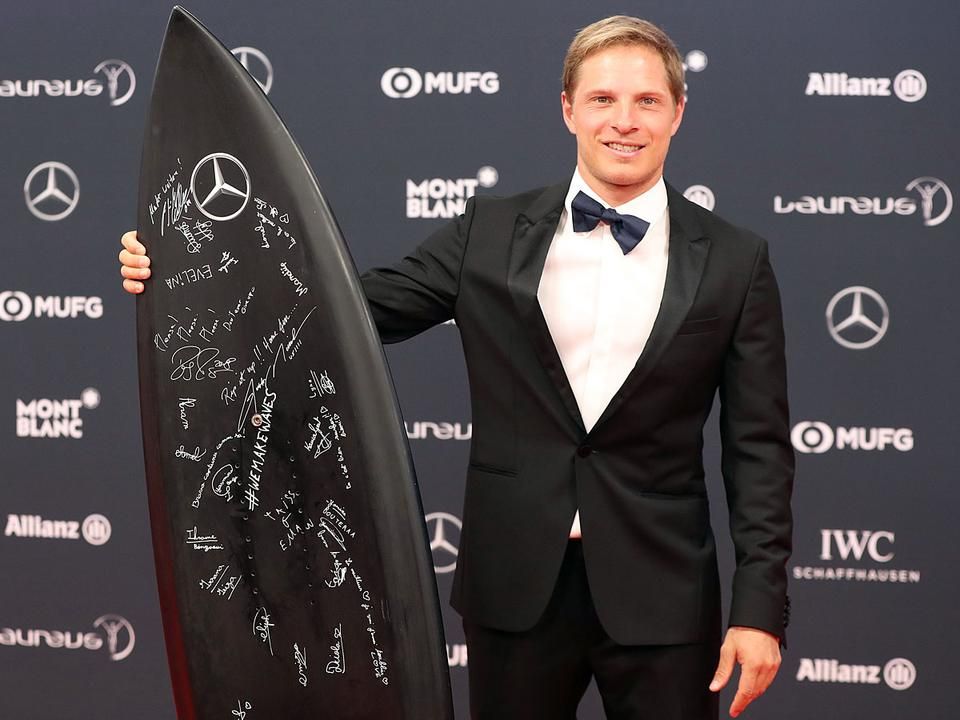 A „vörösök” felkészülését a világ egyik legjobb szörfözője, Sebastian Steudtner segítette (Fotó: AFP)