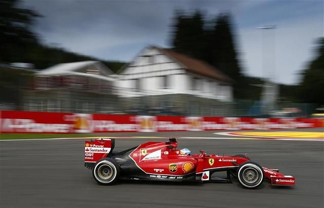 A Ferrari pilótái csalódottak az elszalasztott dobogó miatt