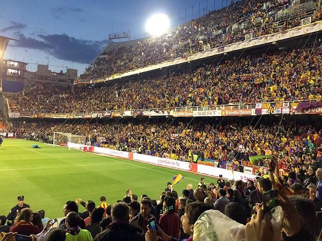Természetesen telt ház fogadta a Barca és a Real játékosait (Fotó: Mundo Deportivo)