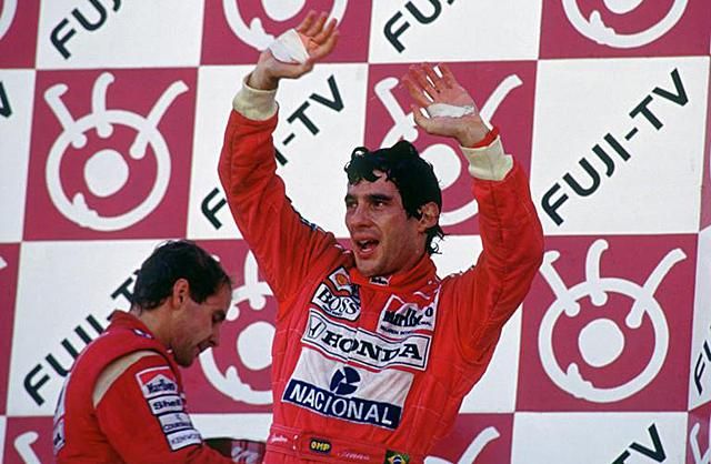 Gerhard Bergerrel az 1991-es Japán Nagydíj után, a harmadik vb-cím megnyerésekor