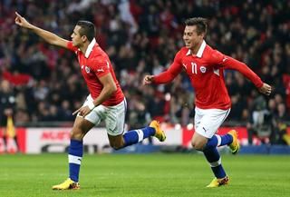 Alexis Sánchez duplájával nyertek a chileiek (Fotó: Action Images)