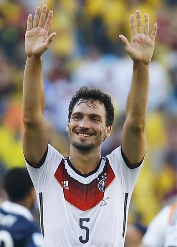 Mats Hummels: az ő hajója tovább szeli a habokat 
(Fotó: Reuters)