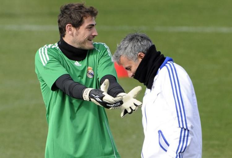 Casillas és Mourinho: az ősszel örülnek majd egymásnak? (Fotó: AFP – archív)