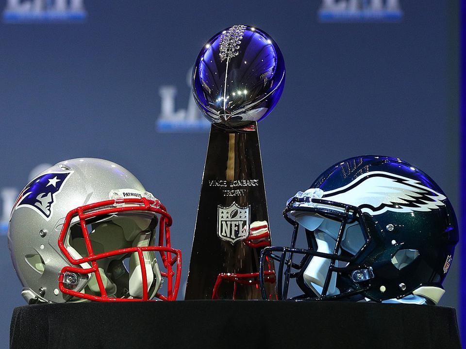 Vajon a Patriots társrekorder lesz, vagy az Eagles szerzi meg első Super Bowl-győzelmét?