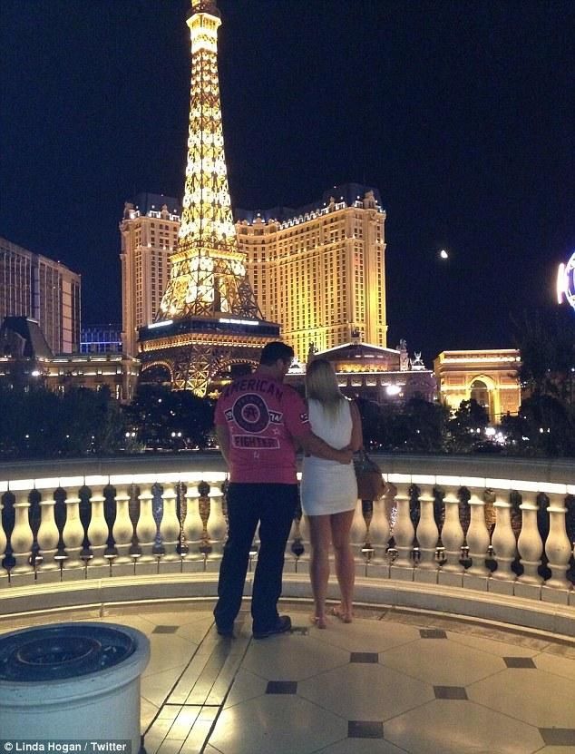 Nem, ez nem a párizsi Eiffel-torony, ez a Las Vegas-i (forrás: Instagram)