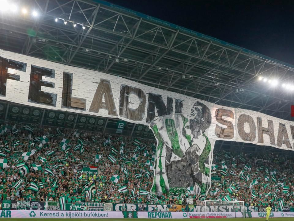 A Fradi-szurkolók molinója a teljes magyar futball számára üzenetértékkel bírhat (Fotó: Szabó Miklós)
