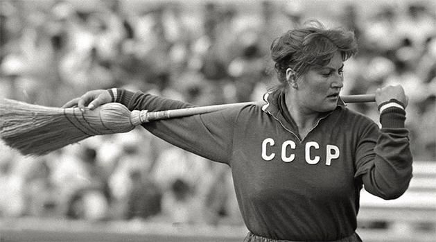 A diszkoszvető Nyina Romaskova szerezte a Szovjetunió első olimpiai elsőségét