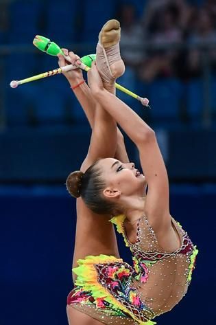 Dina Averina szenzációs gyakorlattal szerzett aranyérmet (Fotó: AFP)