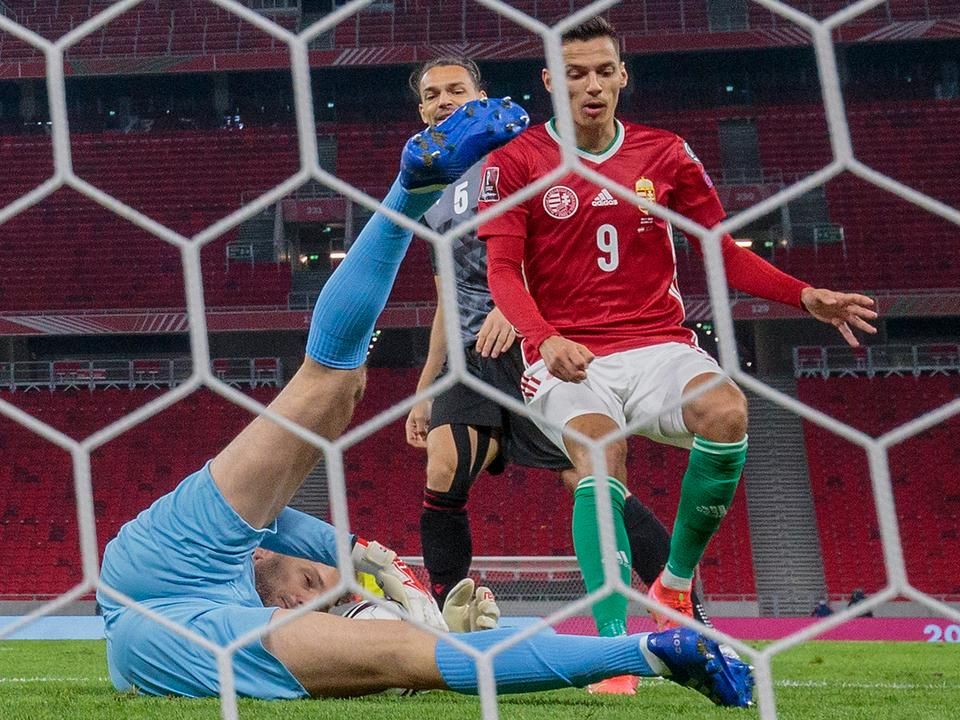 Sallói Dánielnek (9) a válogatottban még nem jött össze a gól (Fotó: Szabó Miklós)