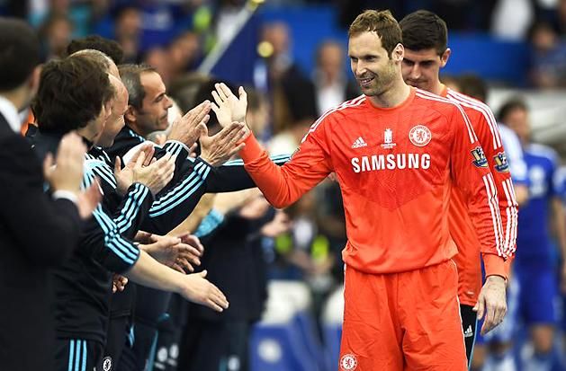 Petr Cech elköszönt a Chelsea-től, de nem ment messze (Fotó: Action Images)