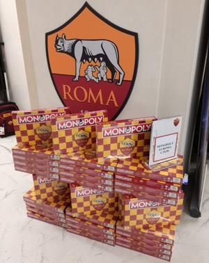 A Roma-boltban minden a Romáról szól – még a Monopoly is