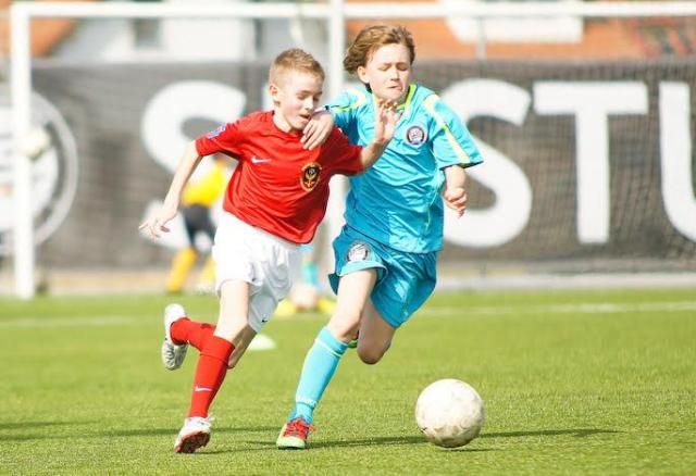 Számos nemzetközi tornán is kipróbálhatják magukat a fehérvári fiatalok – itt éppen a Sturm Graz ellen játszanak