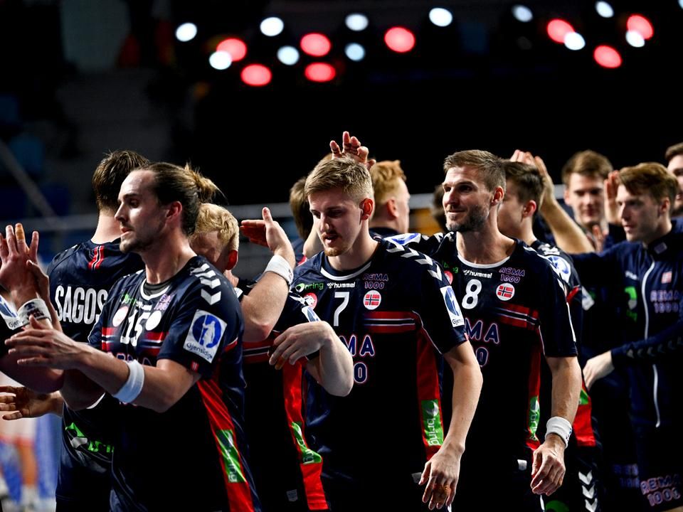 Tönnesen (balra, 15) 7 góllal vezette a középdöntőbe Norvégiát (Fotó: AFP)