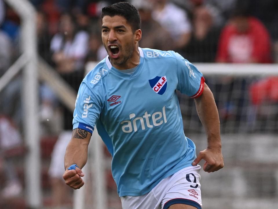 Suárez néhány hónapig tartó szerződését nem hosszabbítják meg (Fotó: AFP)