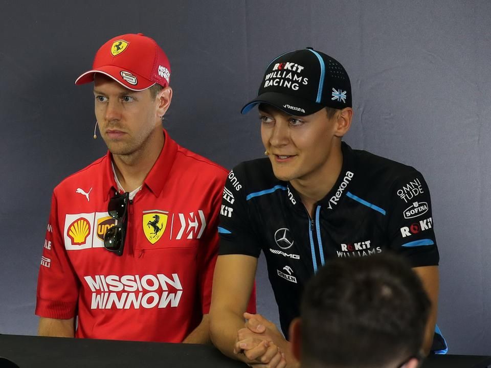 Sebastian Vettel és George Russell neve is szerepel a Mercedes listáján (Fotó: Imago Images)