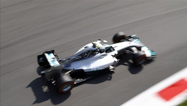 Rosberg kétszer hibázott, ráment az első helye