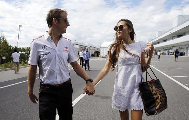 Jenson Button már csak japán barátnője miatt is otthon szokta érezni magát Szuzukában