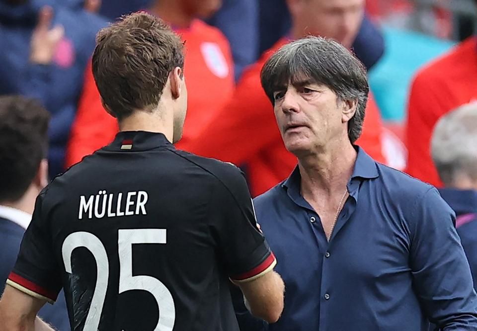 Az Eb előtt reaktivált Müller sem tudta megmenteni Löwöt a csúfos búcsútól (Fotó: AFP)