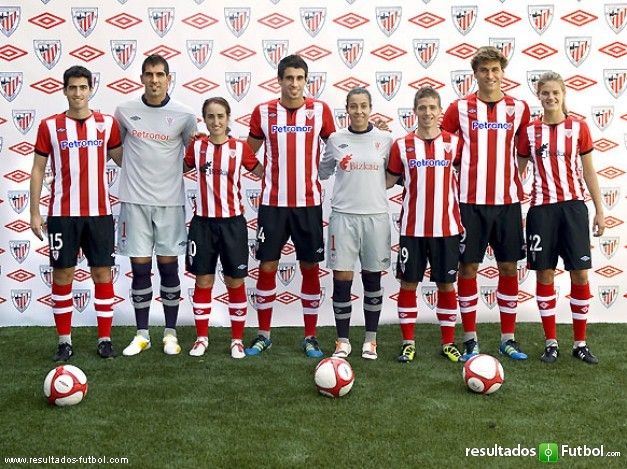 Az Athletic Bilbao ebben a szerelésben érte el idén a sikereit (forrás: resultados-futbol.com)