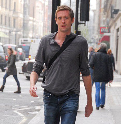 Crouch ismét a figyelem középpontjába került (Fotó: Daily Mail)