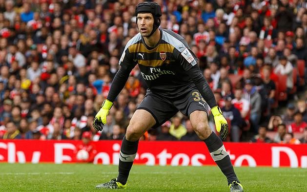 Rutinos kapussal erősödött az Arsenal, Cech számtalan nagy PL-csatát ért már meg (Fotó: Reuters)