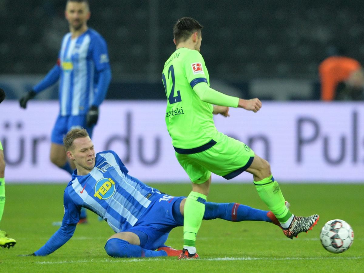 Küzdelmes mérkőzést hozott a Hertha és a Schalke összecsapása (Fotó: AFP)