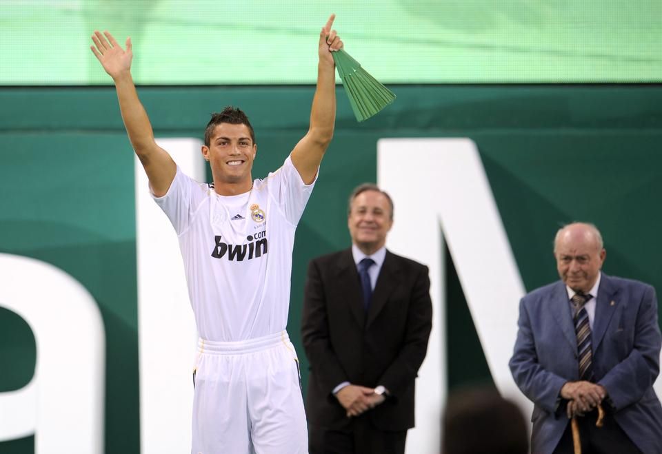 Cristiano Ronaldót is megkaparintotta Florentino Pérez a Premier League-ből (Fotó: AFP)