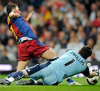 Casillas és Villa ütközése