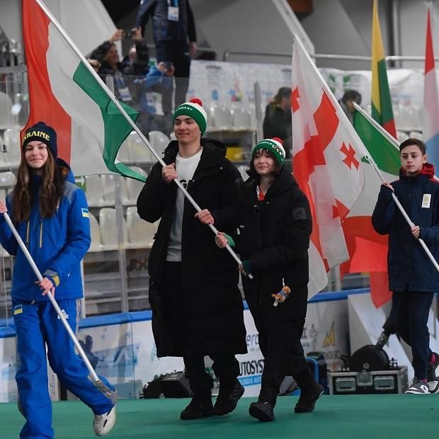 Az EYOF záróünnepségén Zsembery Katinkával vitte a magyar zászló (Fotó: MOB-Média)