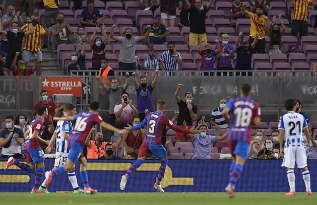 Piqué gólörömének pillanatai (Fotó: AFP)