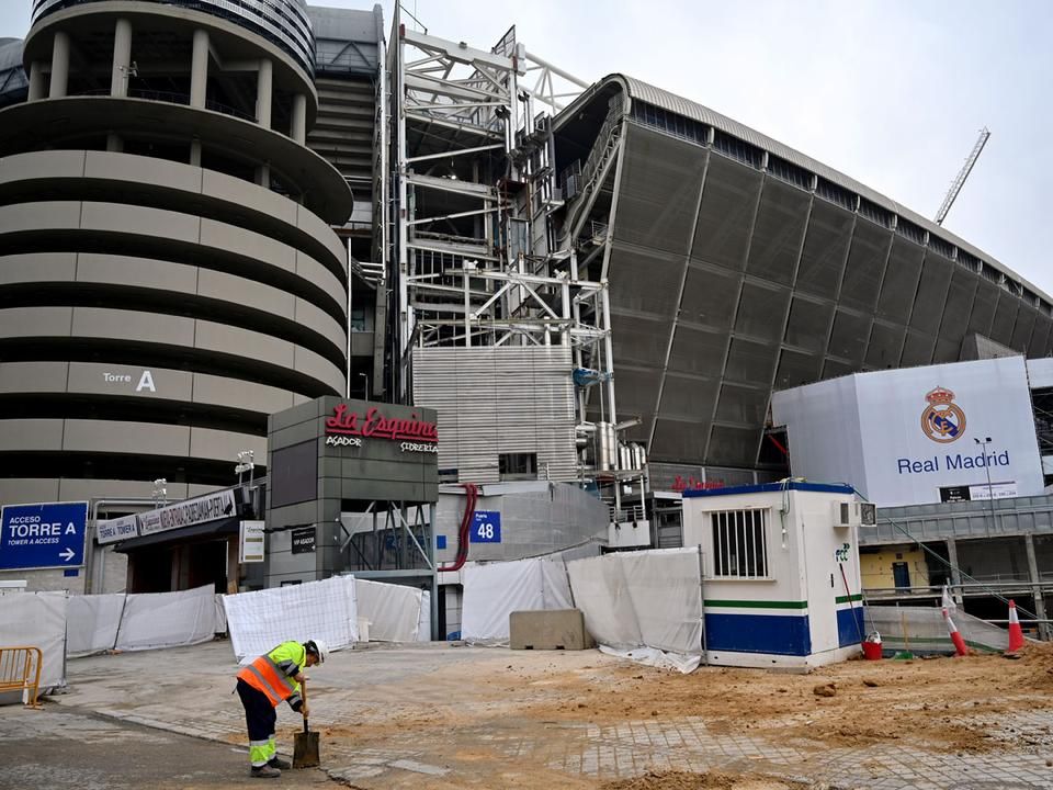 Építési területté alakult át a madridi stadion környéke (Fotó: AFP)