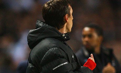 Neville gesztusa egyértelmű... (Fotó: Guardian)