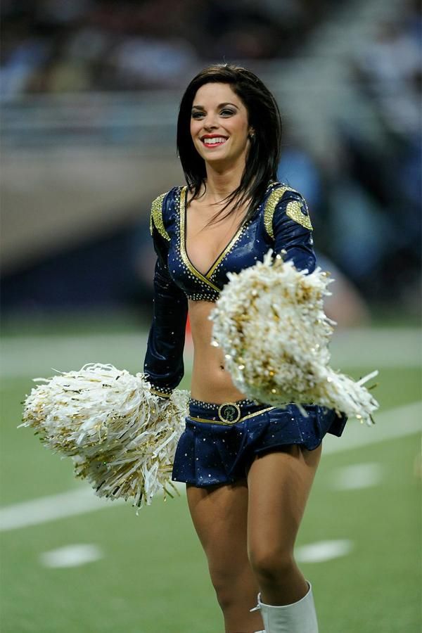 A St. Louis Rams lányai (Forrás: stlouisrams.com/cheerleaders/index.html)