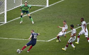 Benzema utolsó nagy lehetősége (Fotó: Reuters)