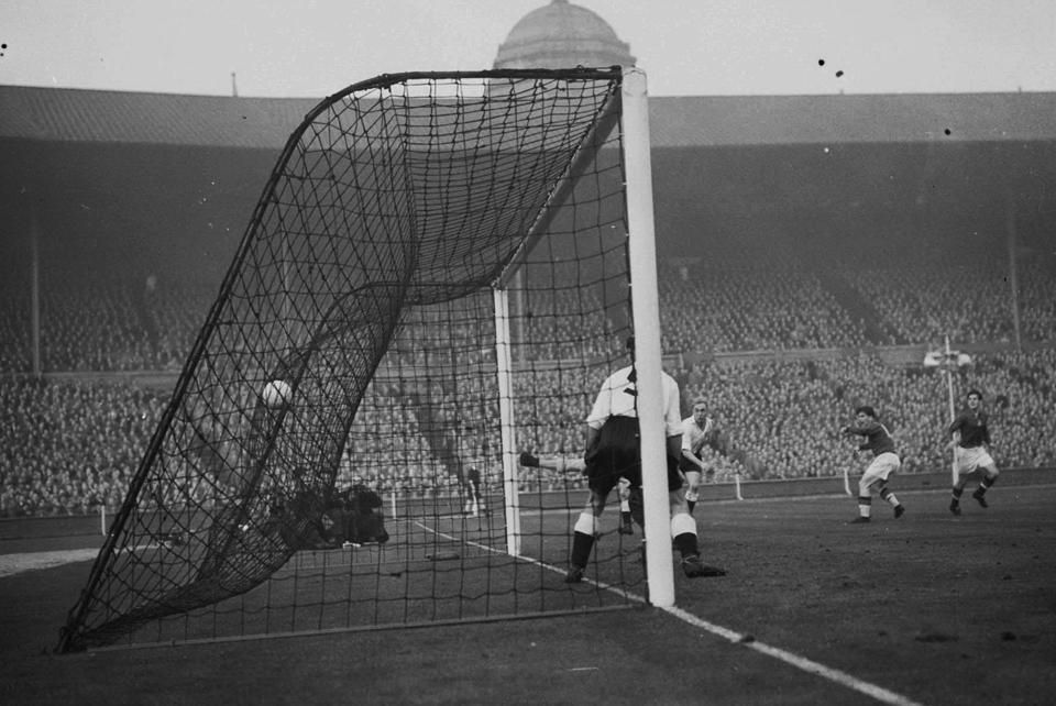 Minden idők leghíresebb magyar gólja is a Wembleyben született: 1953-ban Puskás Ferenc szerezte (Fotó: Getty Images)