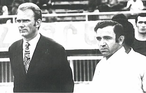 1973: a futballt forradalmasító edzőgéniusz, Valerij Lobanovszkij társaságában, miután Szimonyan Ararat Jerevánja legyőzte a Dinamo Kijevet a Szovjet Kupa döntőjében